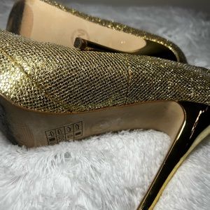 Michael Kors gold heels